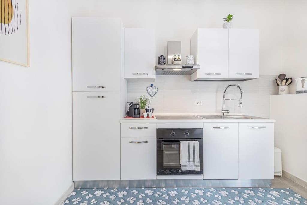 Minimalist Oasis - City Life & Hesperia Hospital Modena Eksteriør billede