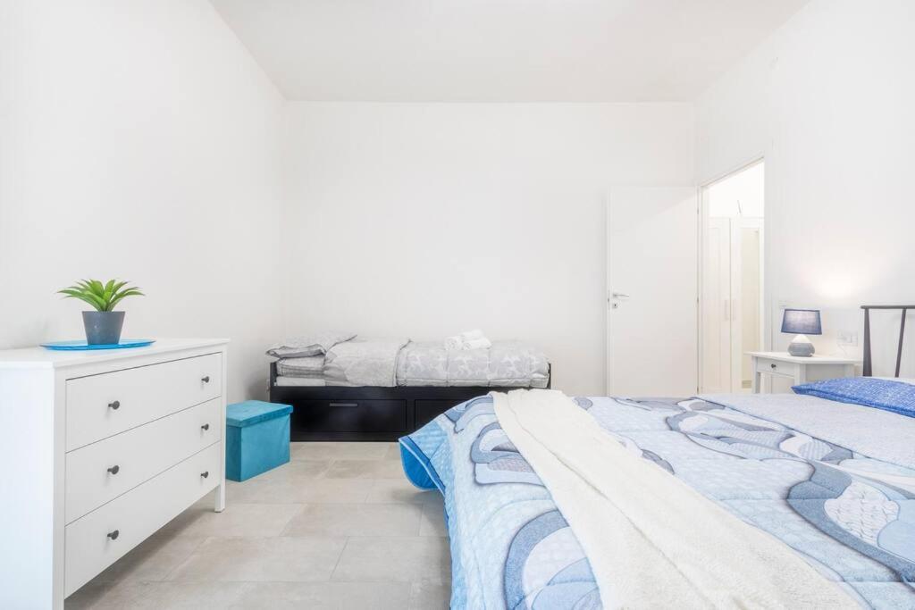 Minimalist Oasis - City Life & Hesperia Hospital Modena Eksteriør billede